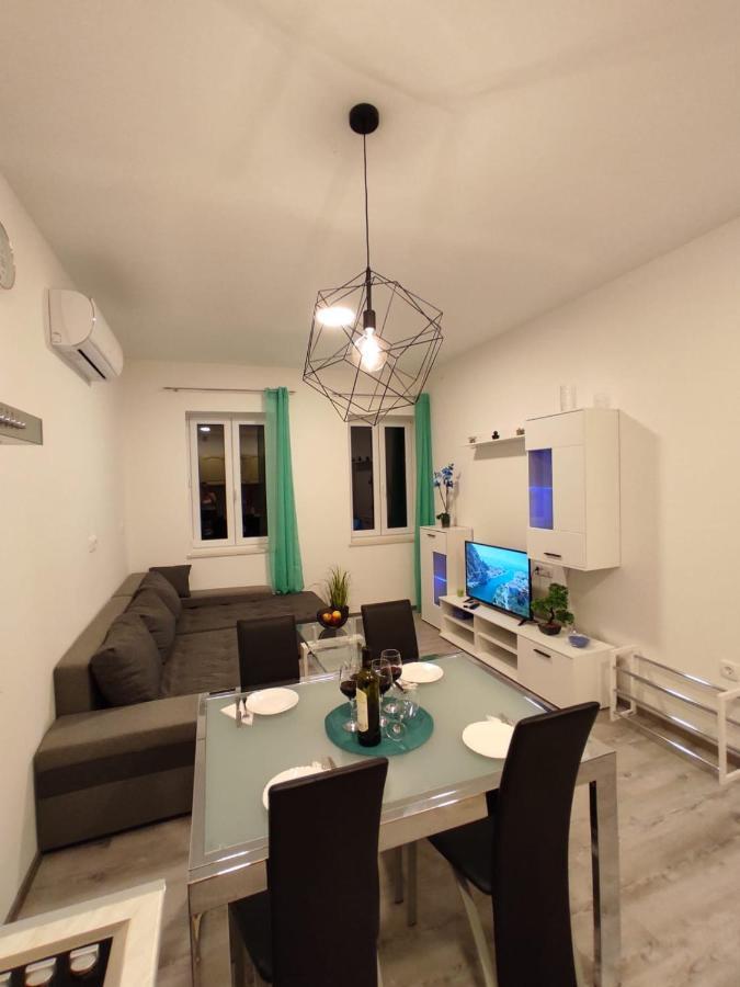 Apartment Ravnice Omiš Dış mekan fotoğraf