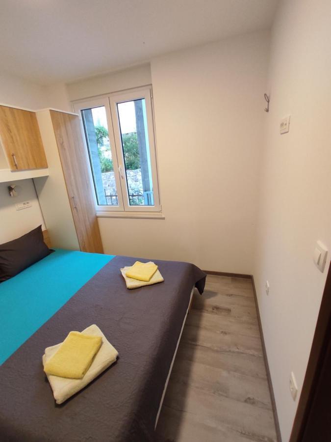 Apartment Ravnice Omiš Dış mekan fotoğraf