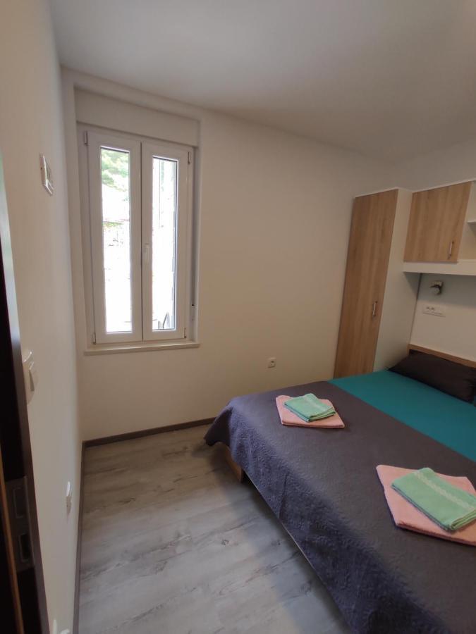 Apartment Ravnice Omiš Dış mekan fotoğraf