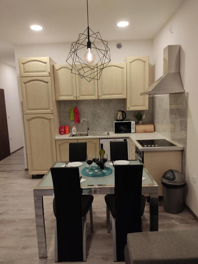 Apartment Ravnice Omiš Dış mekan fotoğraf